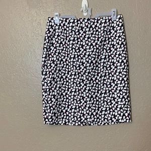 Ann Taylor Factory Skirt Size 12 Black White Pink Print